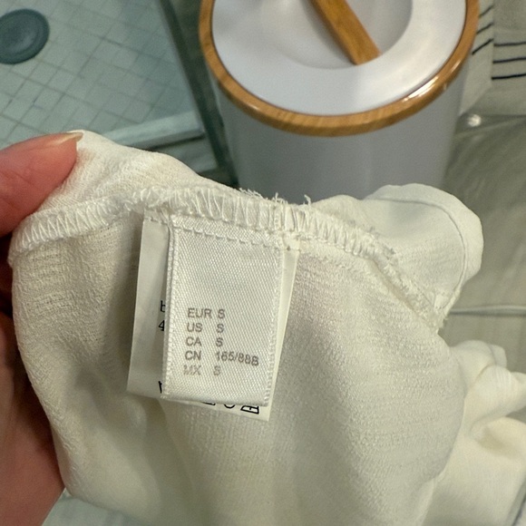 Floral Embroidered Off-Shoulder White Top - Picture 2 of 4